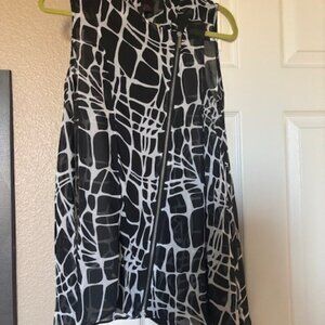 great top to dress up or with jeans